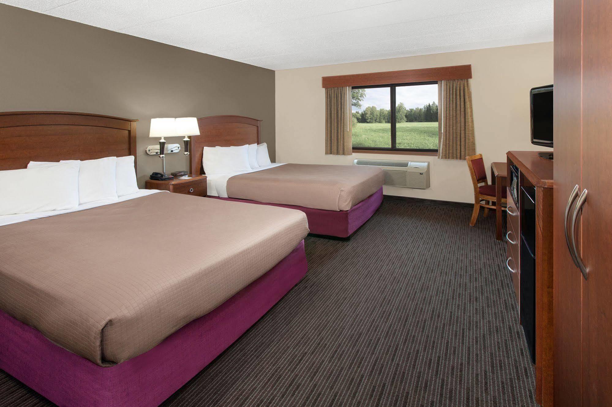 Americinn By Wyndham Grundy Center Esterno foto