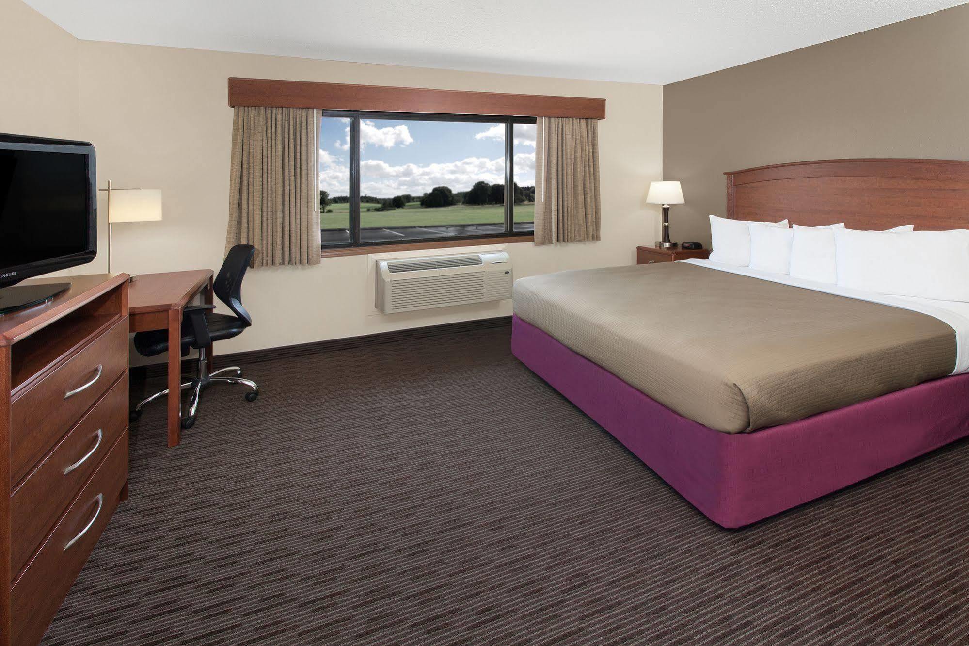 Americinn By Wyndham Grundy Center Esterno foto