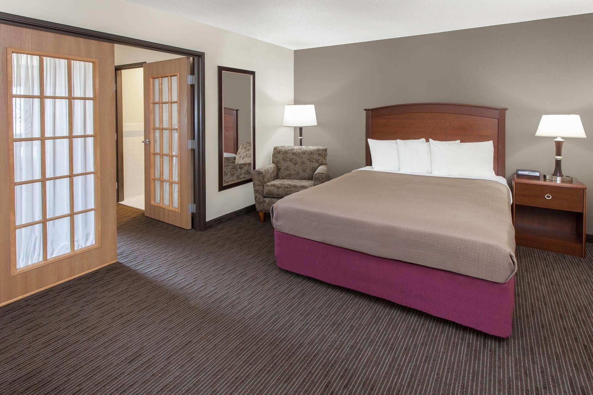 Americinn By Wyndham Grundy Center Esterno foto